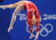 刷新纪录引爆全场！穆古鲁扎意外战胜老鹰赢得满堂喝彩